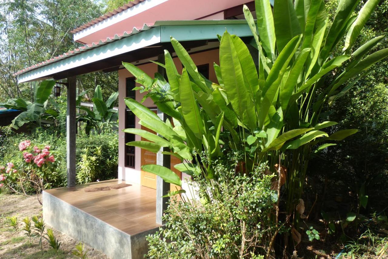 Chom Suan Homestay Ko Kut Exterior photo